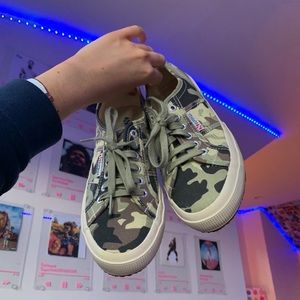 camo superga women’s 9